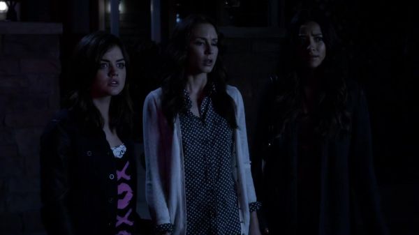 Pretty_Little_Liars_S03E05_BluRay_Rip_720p_Dual_Audio_WWW_TORRENTDOSFILMES_COM_0153.jpg