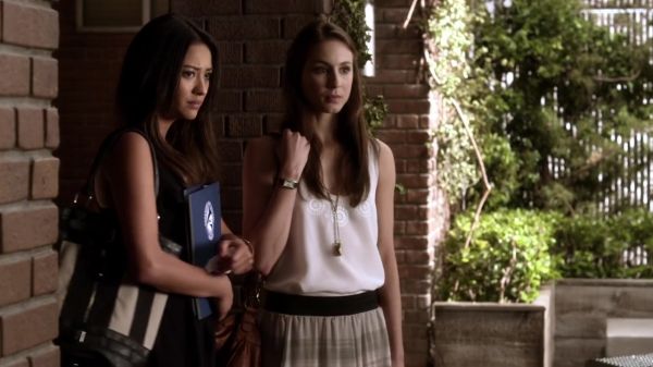Pretty_Little_Liars_S03E05_BluRay_Rip_720p_Dual_Audio_WWW_TORRENTDOSFILMES_COM_0541.jpg