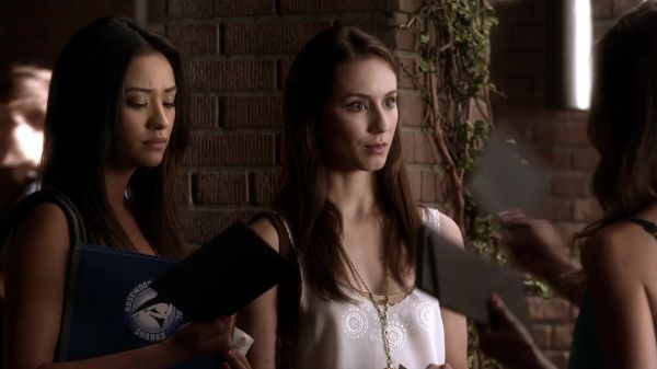 Pretty_Little_Liars_S03E05_BluRay_Rip_720p_Dual_Audio_WWW_TORRENTDOSFILMES_COM_0550.jpg
