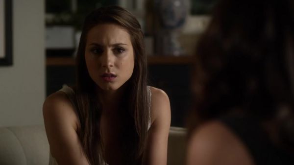 Pretty_Little_Liars_S03E05_BluRay_Rip_720p_Dual_Audio_WWW_TORRENTDOSFILMES_COM_1012.jpg