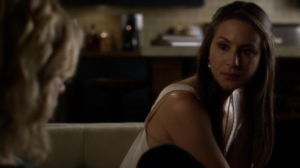 Pretty_Little_Liars_S03E05_BluRay_Rip_720p_Dual_Audio_WWW_TORRENTDOSFILMES_COM_1026.jpg