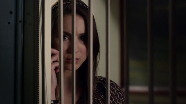 Pretty_Little_Liars_S03E05_BluRay_Rip_720p_Dual_Audio_WWW_TORRENTDOSFILMES_COM_1304.jpg