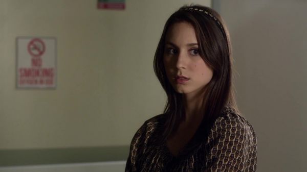 Pretty_Little_Liars_S03E05_BluRay_Rip_720p_Dual_Audio_WWW_TORRENTDOSFILMES_COM_1364.jpg