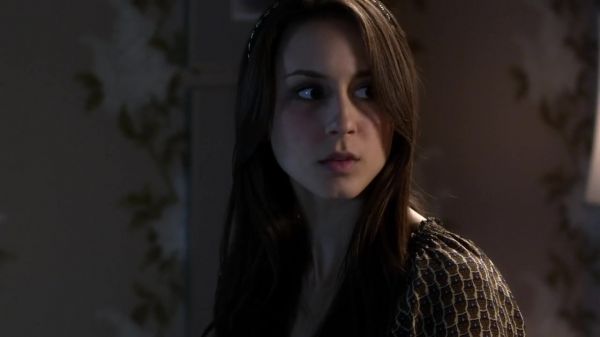Pretty_Little_Liars_S03E05_BluRay_Rip_720p_Dual_Audio_WWW_TORRENTDOSFILMES_COM_1738.jpg