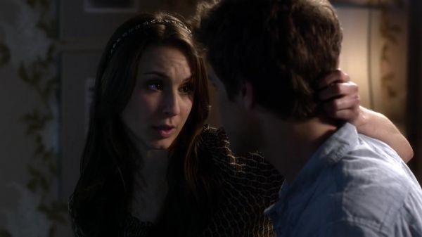 Pretty_Little_Liars_S03E05_BluRay_Rip_720p_Dual_Audio_WWW_TORRENTDOSFILMES_COM_1759.jpg