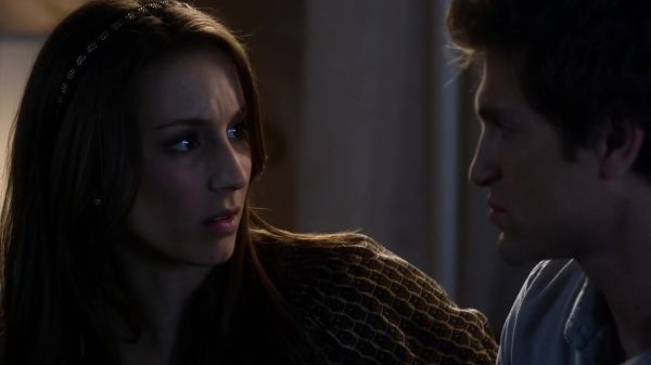 Pretty_Little_Liars_S03E05_BluRay_Rip_720p_Dual_Audio_WWW_TORRENTDOSFILMES_COM_1764.jpg
