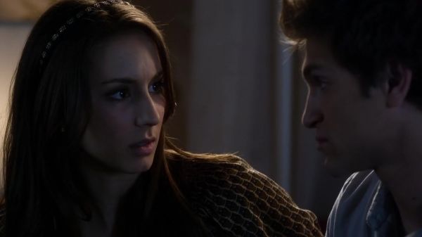 Pretty_Little_Liars_S03E05_BluRay_Rip_720p_Dual_Audio_WWW_TORRENTDOSFILMES_COM_1765.jpg