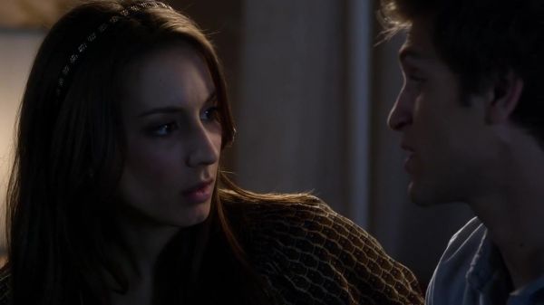 Pretty_Little_Liars_S03E05_BluRay_Rip_720p_Dual_Audio_WWW_TORRENTDOSFILMES_COM_1767.jpg
