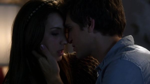 Pretty_Little_Liars_S03E05_BluRay_Rip_720p_Dual_Audio_WWW_TORRENTDOSFILMES_COM_1776.jpg