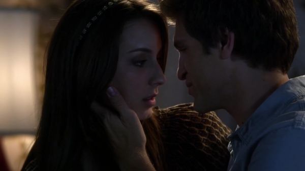 Pretty_Little_Liars_S03E05_BluRay_Rip_720p_Dual_Audio_WWW_TORRENTDOSFILMES_COM_1778.jpg