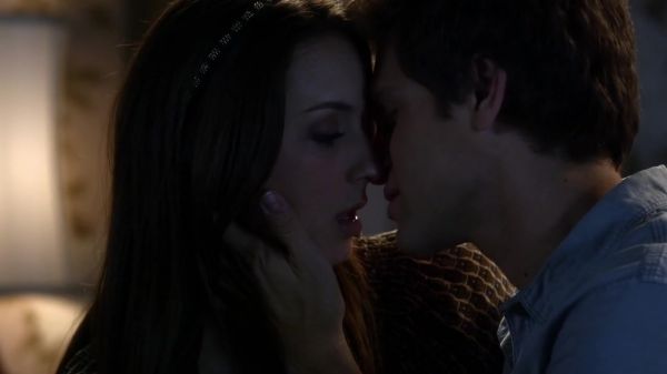 Pretty_Little_Liars_S03E05_BluRay_Rip_720p_Dual_Audio_WWW_TORRENTDOSFILMES_COM_1779.jpg