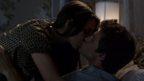 Pretty_Little_Liars_S03E05_BluRay_Rip_720p_Dual_Audio_WWW_TORRENTDOSFILMES_COM_1855.jpg