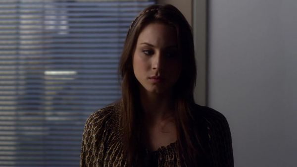 Pretty_Little_Liars_S03E05_BluRay_Rip_720p_Dual_Audio_WWW_TORRENTDOSFILMES_COM_2439.jpg