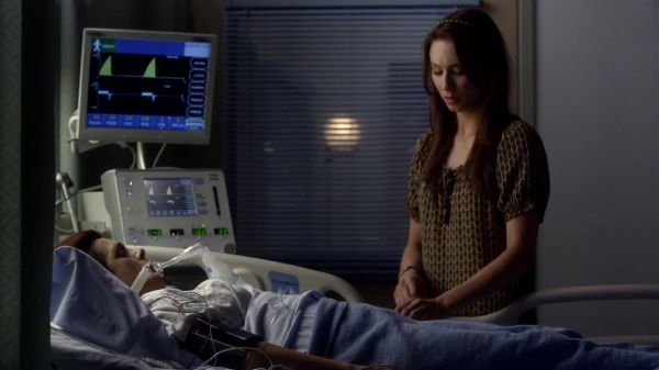 Pretty_Little_Liars_S03E05_BluRay_Rip_720p_Dual_Audio_WWW_TORRENTDOSFILMES_COM_2474.jpg