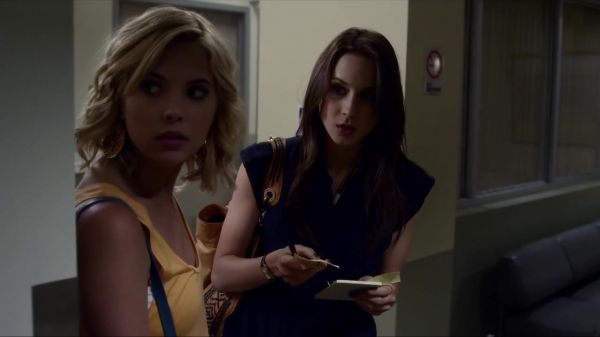 Pretty_Little_Liars_S03E06_BluRay_Rip_720p_Dual_Audio_WWW_TORRENTDOSFILMES_COM_0126.jpg