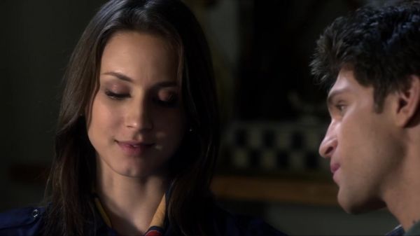 Pretty_Little_Liars_S03E06_BluRay_Rip_720p_Dual_Audio_WWW_TORRENTDOSFILMES_COM_0388.jpg