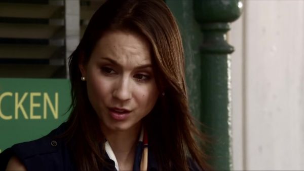 Pretty_Little_Liars_S03E06_BluRay_Rip_720p_Dual_Audio_WWW_TORRENTDOSFILMES_COM_0694.jpg