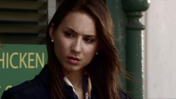 Pretty_Little_Liars_S03E06_BluRay_Rip_720p_Dual_Audio_WWW_TORRENTDOSFILMES_COM_0753.jpg