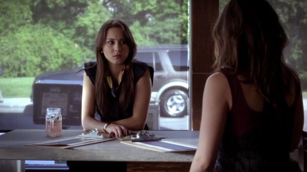 Pretty_Little_Liars_S03E06_BluRay_Rip_720p_Dual_Audio_WWW_TORRENTDOSFILMES_COM_0903.jpg