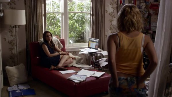 Pretty_Little_Liars_S03E06_BluRay_Rip_720p_Dual_Audio_WWW_TORRENTDOSFILMES_COM_1140.jpg