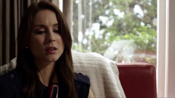 Pretty_Little_Liars_S03E06_BluRay_Rip_720p_Dual_Audio_WWW_TORRENTDOSFILMES_COM_1184.jpg