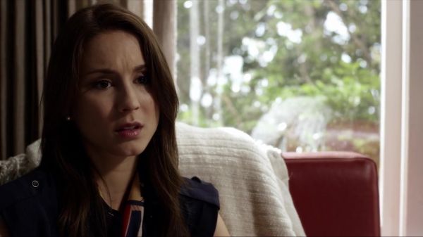 Pretty_Little_Liars_S03E06_BluRay_Rip_720p_Dual_Audio_WWW_TORRENTDOSFILMES_COM_1186.jpg