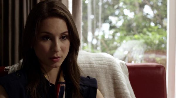 Pretty_Little_Liars_S03E06_BluRay_Rip_720p_Dual_Audio_WWW_TORRENTDOSFILMES_COM_1216.jpg