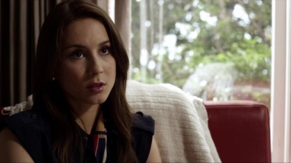 Pretty_Little_Liars_S03E06_BluRay_Rip_720p_Dual_Audio_WWW_TORRENTDOSFILMES_COM_1232.jpg