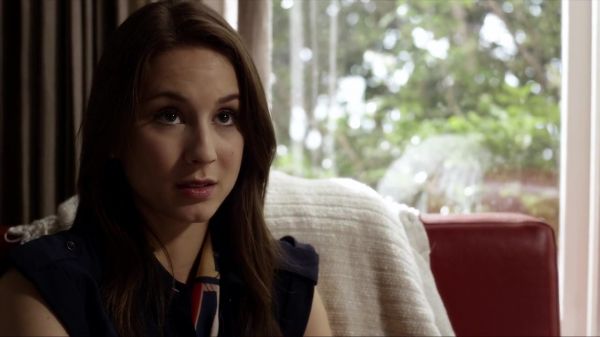 Pretty_Little_Liars_S03E06_BluRay_Rip_720p_Dual_Audio_WWW_TORRENTDOSFILMES_COM_1235.jpg
