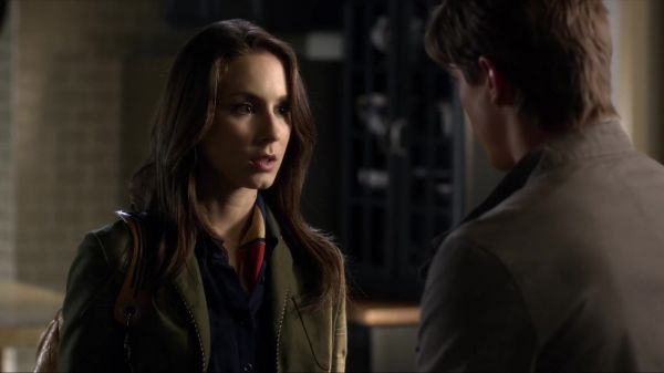Pretty_Little_Liars_S03E06_BluRay_Rip_720p_Dual_Audio_WWW_TORRENTDOSFILMES_COM_1311.jpg