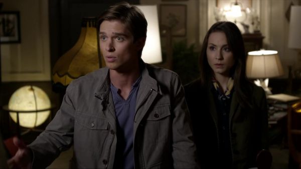 Pretty_Little_Liars_S03E06_BluRay_Rip_720p_Dual_Audio_WWW_TORRENTDOSFILMES_COM_1464.jpg