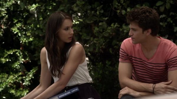 Pretty_Little_Liars_S03E07_BluRay_Rip_720p_Dual_Audio_WWW_TORRENTDOSFILMES_COM_0418.jpg