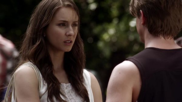 Pretty_Little_Liars_S03E07_BluRay_Rip_720p_Dual_Audio_WWW_TORRENTDOSFILMES_COM_0904.jpg