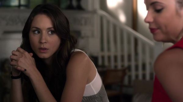 Pretty_Little_Liars_S03E08_BluRay_Rip_720p_Dual_Audio_WWW_TORRENTDOSFILMES_COM_0519.jpg