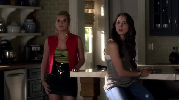 Pretty_Little_Liars_S03E08_BluRay_Rip_720p_Dual_Audio_WWW_TORRENTDOSFILMES_COM_0553.jpg