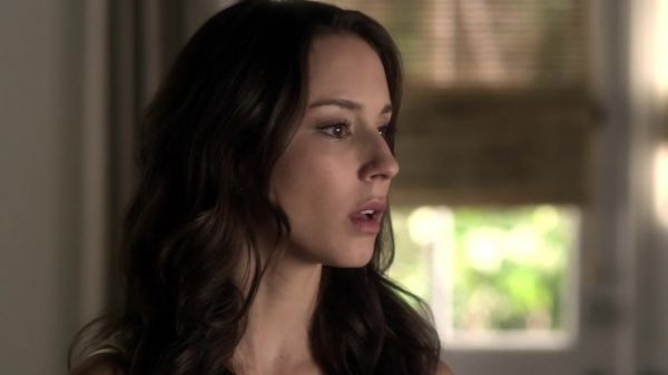 Pretty_Little_Liars_S03E08_BluRay_Rip_720p_Dual_Audio_WWW_TORRENTDOSFILMES_COM_0623.jpg