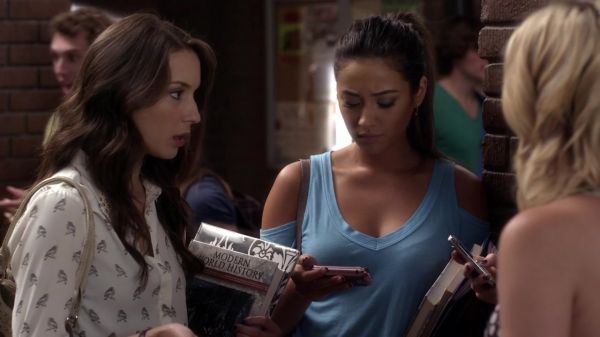 Pretty_Little_Liars_S03E08_BluRay_Rip_720p_Dual_Audio_WWW_TORRENTDOSFILMES_COM_0938.jpg