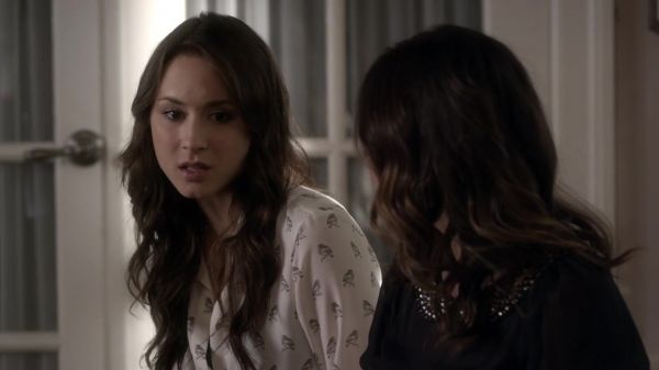 Pretty_Little_Liars_S03E08_BluRay_Rip_720p_Dual_Audio_WWW_TORRENTDOSFILMES_COM_1129.jpg