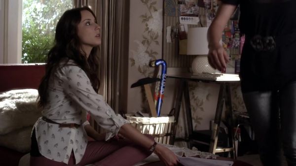 Pretty_Little_Liars_S03E08_BluRay_Rip_720p_Dual_Audio_WWW_TORRENTDOSFILMES_COM_1170.jpg
