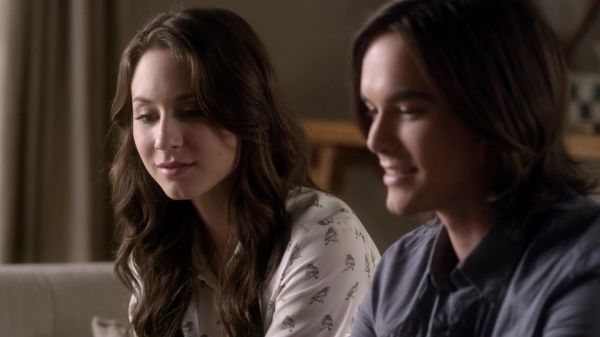 Pretty_Little_Liars_S03E08_BluRay_Rip_720p_Dual_Audio_WWW_TORRENTDOSFILMES_COM_1437.jpg