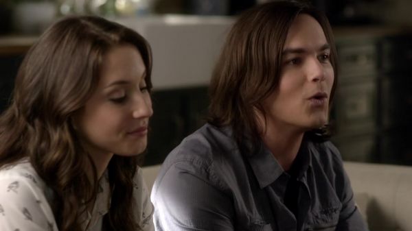 Pretty_Little_Liars_S03E08_BluRay_Rip_720p_Dual_Audio_WWW_TORRENTDOSFILMES_COM_1457.jpg