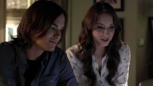 Pretty_Little_Liars_S03E08_BluRay_Rip_720p_Dual_Audio_WWW_TORRENTDOSFILMES_COM_1578.jpg