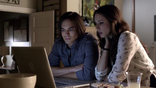 Pretty_Little_Liars_S03E08_BluRay_Rip_720p_Dual_Audio_WWW_TORRENTDOSFILMES_COM_1610.jpg