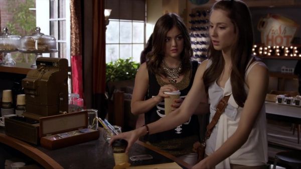 Pretty_Little_Liars_S03E09_BluRay_Rip_720p_Dual_Audio_WWW_TORRENTDOSFILMES_COM_0093.jpg