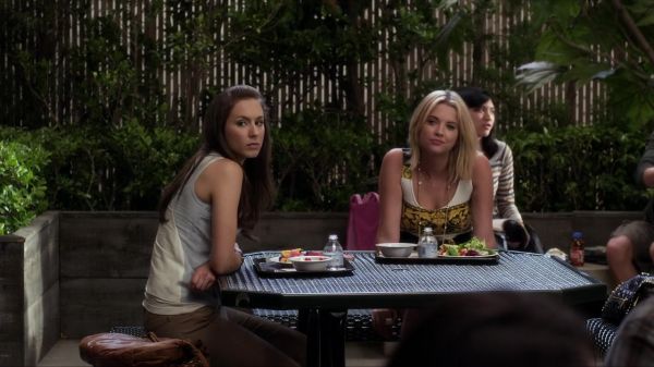 Pretty_Little_Liars_S03E09_BluRay_Rip_720p_Dual_Audio_WWW_TORRENTDOSFILMES_COM_0452.jpg