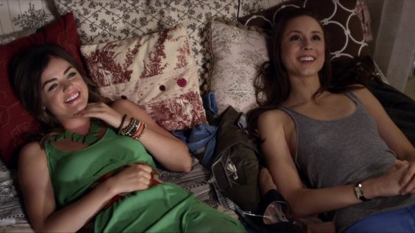 Pretty_Little_Liars_S03E09_BluRay_Rip_720p_Dual_Audio_WWW_TORRENTDOSFILMES_COM_0918.jpg