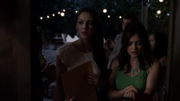 Pretty_Little_Liars_S03E09_BluRay_Rip_720p_Dual_Audio_WWW_TORRENTDOSFILMES_COM_1025.jpg