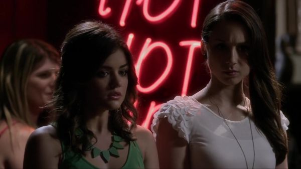 Pretty_Little_Liars_S03E09_BluRay_Rip_720p_Dual_Audio_WWW_TORRENTDOSFILMES_COM_1191.jpg