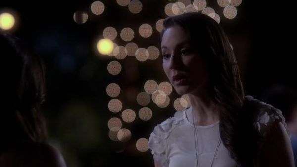 Pretty_Little_Liars_S03E09_BluRay_Rip_720p_Dual_Audio_WWW_TORRENTDOSFILMES_COM_1592.jpg