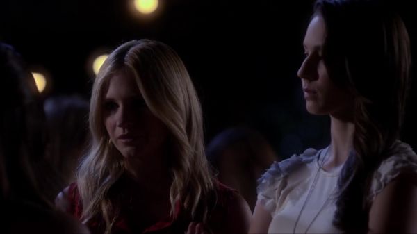 Pretty_Little_Liars_S03E09_BluRay_Rip_720p_Dual_Audio_WWW_TORRENTDOSFILMES_COM_1622.jpg